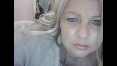 Snapshot of evafrench1991 chatting on November 2025 05:06:02 AM evafrench1991 online show from November 2025 05:06:02 AM