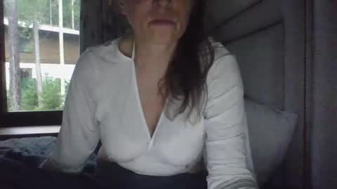 evaglad online show from October 2025 07:23:02 AM