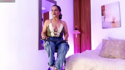 EVA GODDESS  online show from June 2026 08:25:02 PM
