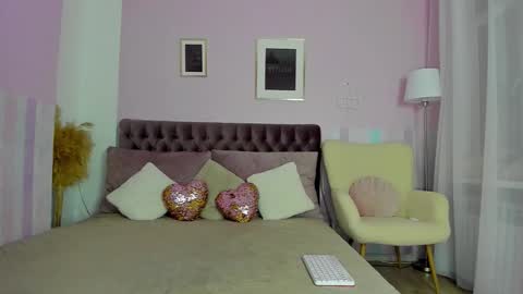 Snapshot of evalaniss chatting on October 2025 03:16:01 AM Eva online show from October 2025 03:16:01 AM