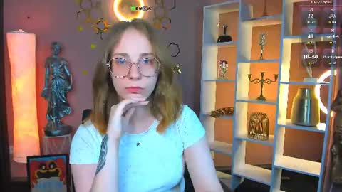 Snapshot of evalora_vei chatting on June 2026 08:52:01 PM evalora online show from June 2026 08:52:01 PM