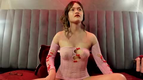 evalouisex_ online show from June 2026 08:48:01 PM