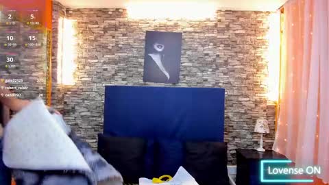 Snapshot of evaloviaa_ chatting on February 2025 07:52:01 PM Eva online show from February 2025 07:52:01 PM