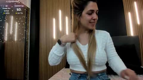 Snapshot of evaloviaa_ chatting on February 2026 01:56:02 PM Eva online show from February 2026 01:56:02 PM