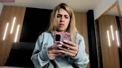Snapshot of evaloviaa_ chatting on March 2026 03:56:01 AM Eva online show from March 2026 03:56:01 AM