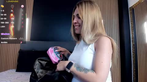 Snapshot of evaloviaa_ chatting on March 2026 01:28:01 PM Eva online show from March 2026 01:28:01 PM