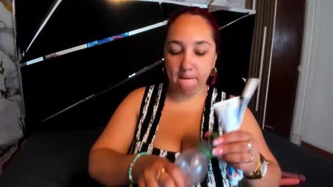 Snapshot of evamilff_ chatting on March 2026 12:54:02 PM Eva online show from March 2026 12:54:02 PM