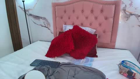  Eva  online show from May 2026 01:27:01 PM
