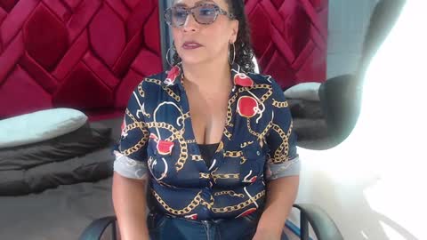 Eva Mills online show from January 2025 07:59:02 PM