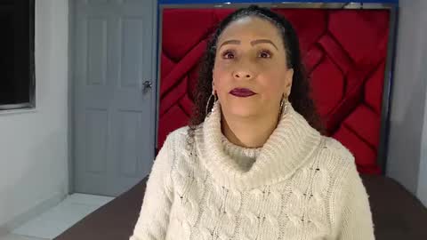 Eva Mills online show from February 2025 03:20:02 PM