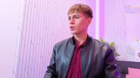 evan_tay online show from May 2026 03:03:01 AM
