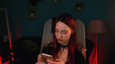 Eva  online show from April 2026 06:03:02 PM