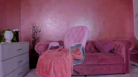 Snapshot of evanew_ chatting on January 2025 10:41:02 PM Eva online show from January 2025 10:41:02 PM