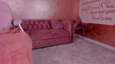 Snapshot of evanew_ chatting on January 2025 08:21:01 PM Eva online show from January 2025 08:21:01 PM