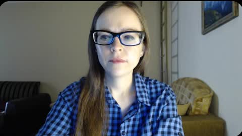 Snapshot of evangeline06 chatting on February 2025 08:09:01 AM YourMistress online show from February 2025 08:09:01 AM