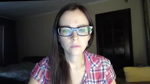 Snapshot of evangeline06 chatting on October 2025 09:22:01 AM YourMistress online show from October 2025 09:22:01 AM