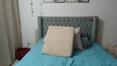 Snapshot of evangeline_kerry chatting on February 2025 02:19:01 AM EvangelinehotsexynaturalsexydancesexyeyessexyfeetI love getting your wild side online show from February 2025 02:19:01 AM