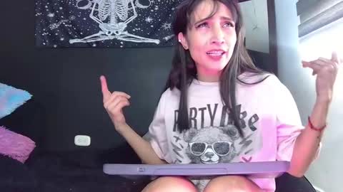  Eva online show from November 2025 06:51:01 PM