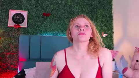  Evangelyne  online show from February 2026 07:20:01 PM