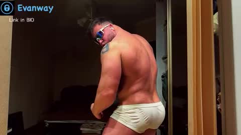 Snapshot of evanhoti chatting on February 2026 03:26:01 AM EvanHOTi online show from February 2026 03:26:01 AM