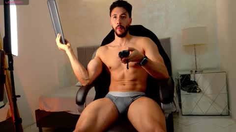 E V A N S online show from March 2026 12:32:02 AM