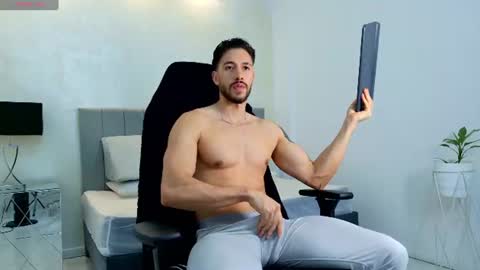 E V A N S online show from June 2026 12:46:01 AM