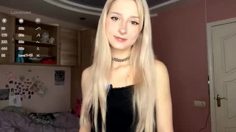 Snapshot of evaqt chatting on October 2025 07:43:01 AM Eva online show from October 2025 07:43:01 AM