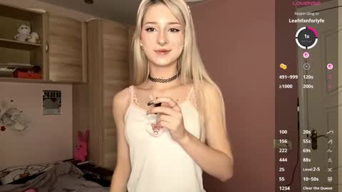 Snapshot of evaqt chatting on November 2025 07:52:02 AM Eva online show from November 2025 07:52:02 AM