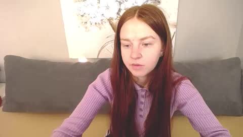 Snapshot of evarey_ chatting on September 2025 04:14:02 AM Adelina online show from September 2025 04:14:02 AM