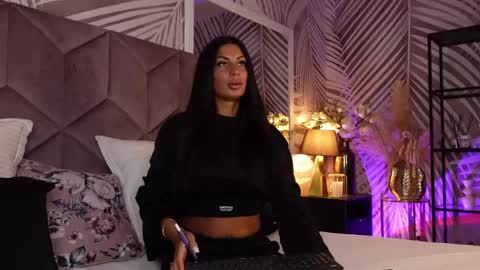 EvaRhea online show from May 2026 02:52:02 AM