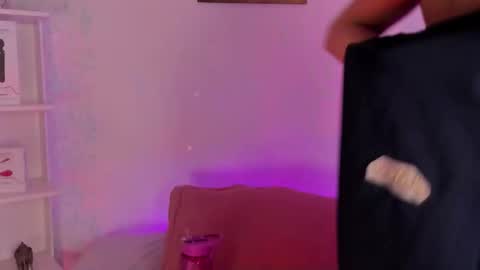 EVARITZ online show from November 2025 12:55:02 AM