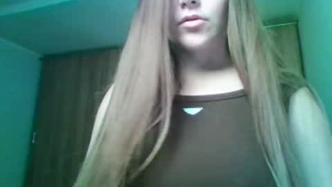 evasapples2026 online show from March 2026 10:48:01 PM