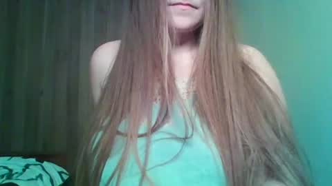 evasapples2026 online show from April 2026 09:56:02 PM