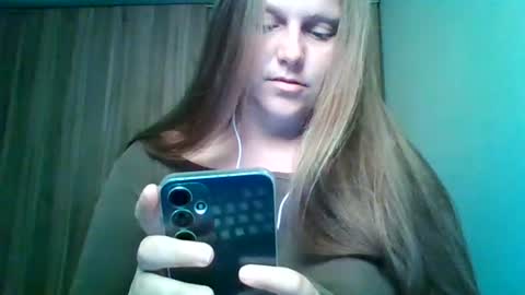 evasapples2026 online show from June 2026 01:26:01 PM