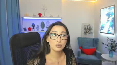 evasarazardje online show from March 2026 12:32:01 PM