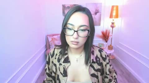 evasarazardje online show from March 2026 07:17:01 PM