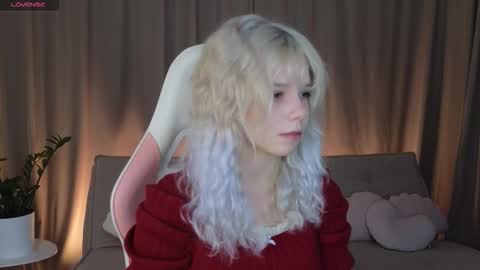 Snapshot of evasway chatting on October 2025 12:28:01 PM Eva online show from October 2025 12:28:01 PM