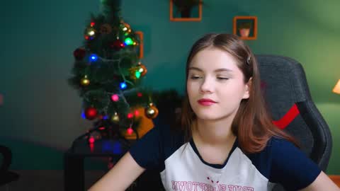 Snapshot of evathopson chatting on December 2024 11:08:02 AM Eva next stream - - 1600 UTC2000 online show from December 2024 11:08:02 AM