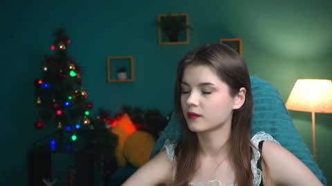 Snapshot of evathopson chatting on December 2024 03:13:02 PM Eva next stream - - 1600 UTC2000 online show from December 2024 03:13:02 PM