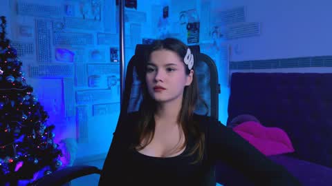 Snapshot of evathopson chatting on December 2024 03:10:01 PM Eva next stream - - 1600 UTC2000 online show from December 2024 03:10:01 PM
