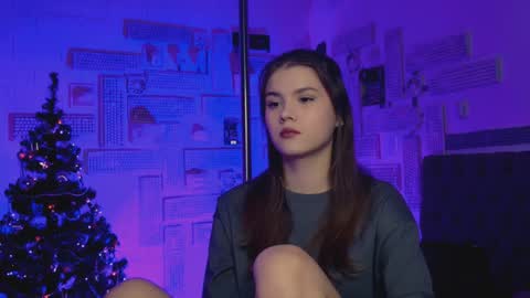 Snapshot of evathopson chatting on January 2025 12:06:02 PM Eva next stream - - 1600 UTC2000 online show from January 2025 12:06:02 PM