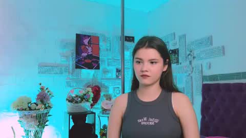 Snapshot of evathopson chatting on March 2025 12:12:02 PM Eva next stream - - 1600 UTC2000 online show from March 2025 12:12:02 PM