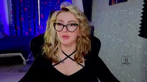 Snapshot of evavibe chatting on February 2026 05:19:01 AM evavibe online show from February 2026 05:19:01 AM