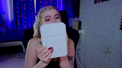 Snapshot of evavibe chatting on March 2026 05:55:02 AM evavibe online show from March 2026 05:55:02 AM