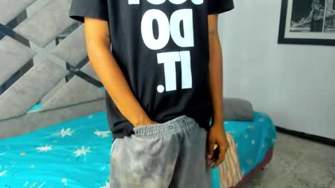 Snapshot of evaxemma chatting on September 2025 02:44:02 PM Eva And Emmanuel online show from September 2025 02:44:02 PM