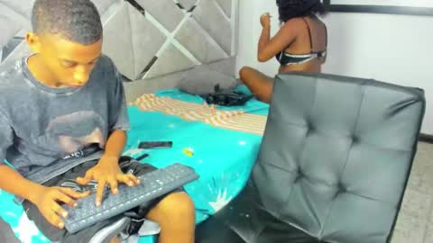 Snapshot of evaxemma chatting on October 2025 01:06:02 PM Eva And Emmanuel online show from October 2025 01:06:02 PM