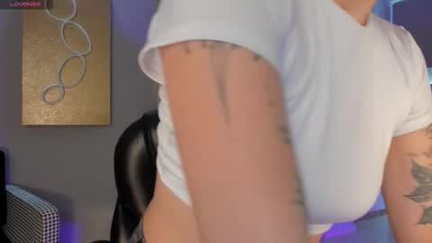 Eve  online show from November 2025 12:26:01 PM