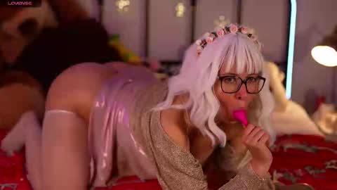 Evechuuu online show from September 2025 06:41:02 PM