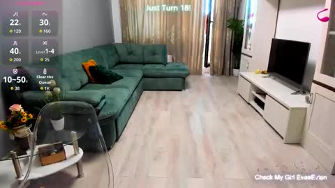 eveeevian online show from October 2025 08:11:02 AM