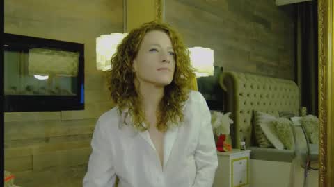 EveHamilton online show from December 2024 02:35:01 AM